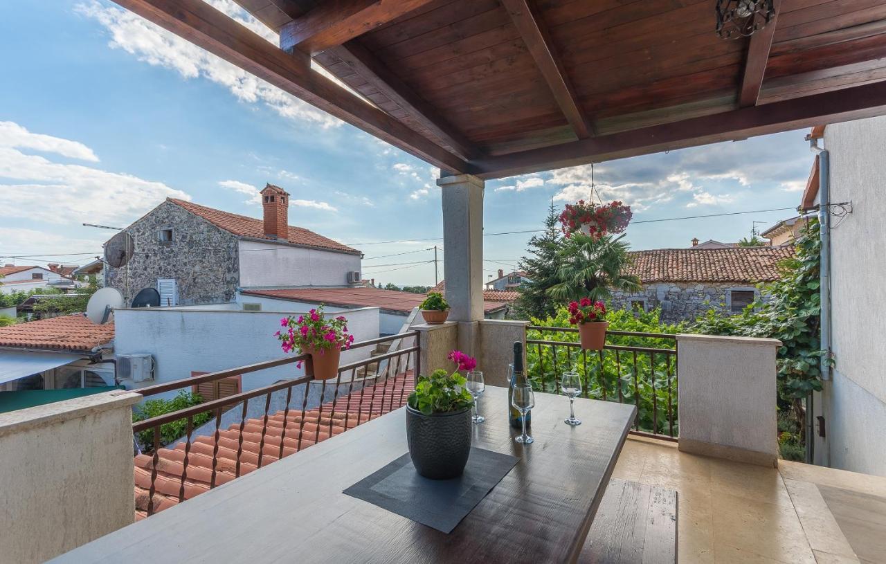 Apartments With A Parking Space Porec - 13927 Exterior photo